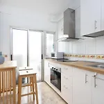 Live Basilica & Balcony كانديلاريا