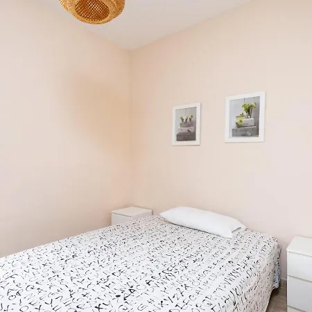 Live Basilica & Balcony Apartament Candelaria