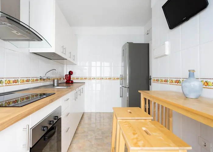 Live Basilica & Balcony Apartment *