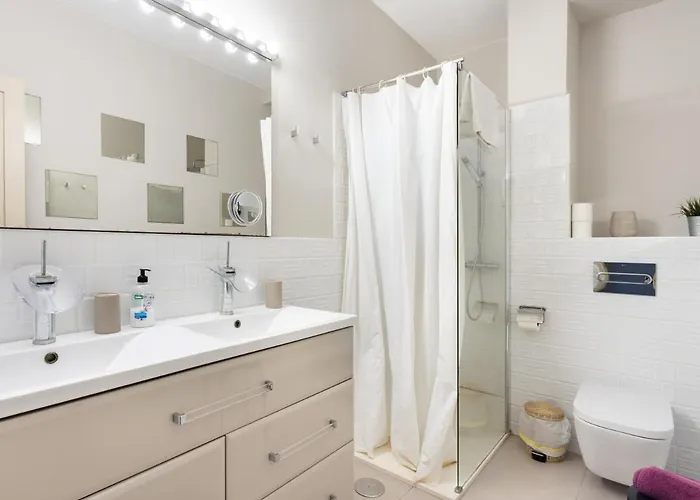 Live Basilica & Balcony Candelaria